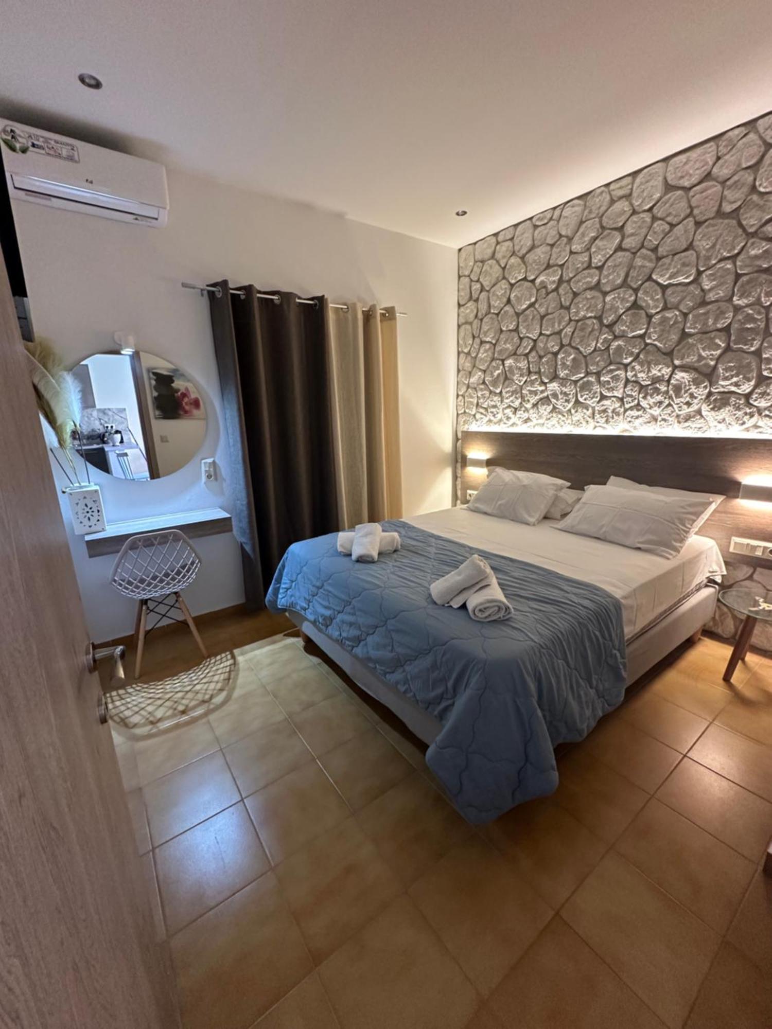 Vladimiros Apartments برباتي المظهر الخارجي الصورة