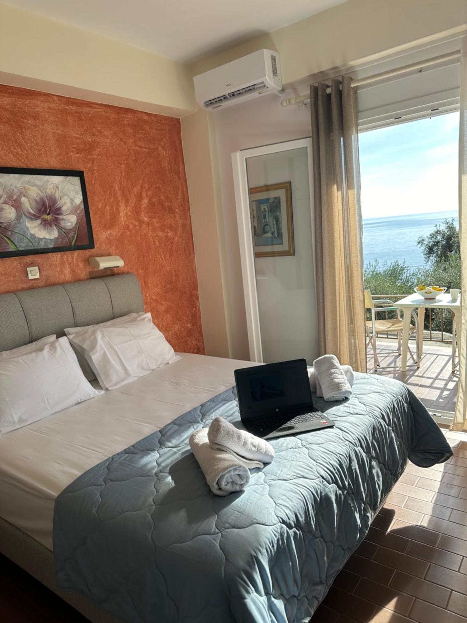 Vladimiros Apartments برباتي المظهر الخارجي الصورة